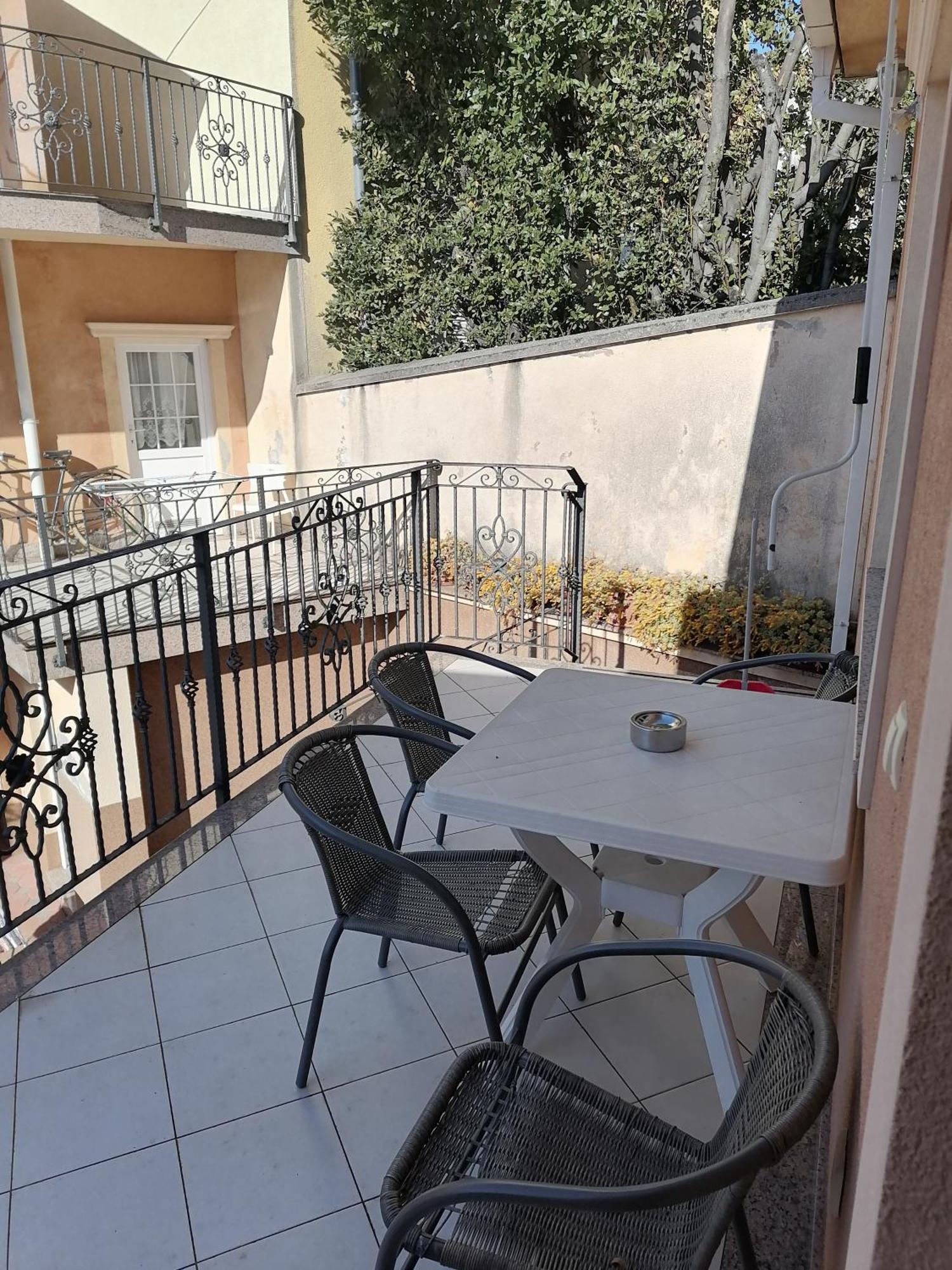 Golomeic Apartment
